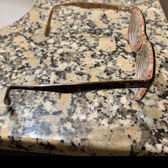 Ray-Ban glasses - Picture 4 of 4